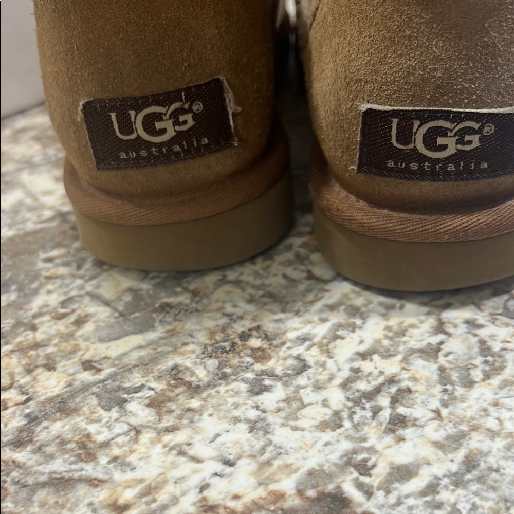 UGG Tan Winter Boots with Sheepskin Lining - Picture 3 of 5